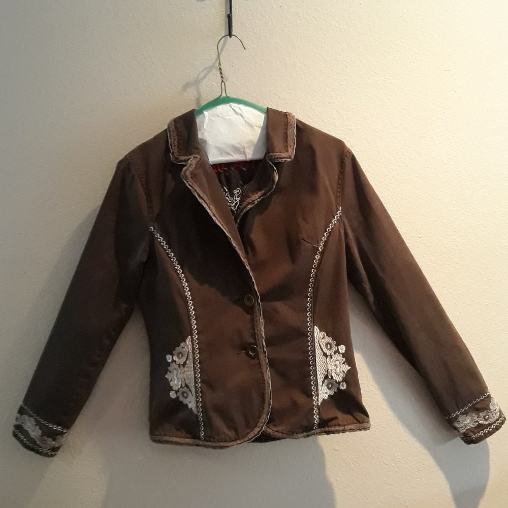 LOVE STITCH embroidered jacket.